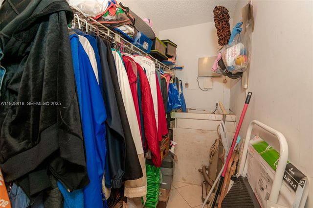 13450 SW 3rd St 306D, Pembroke Pines, FL 33027