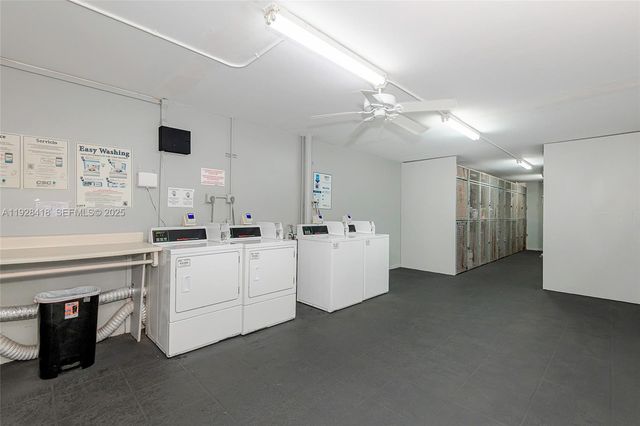 13450 SW 3rd St 306D, Pembroke Pines, FL 33027