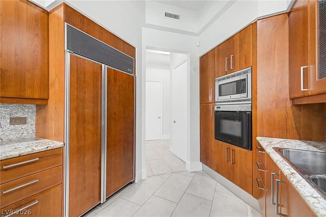 2877 Paradise Road 104, Las Vegas, NV 89109