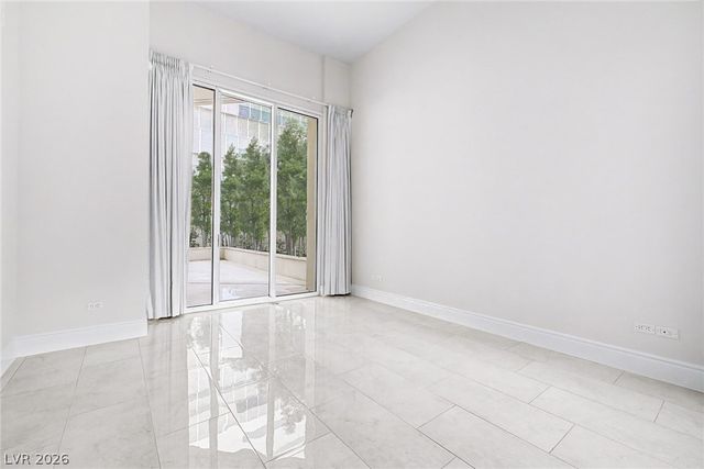 2877 Paradise Road 104, Las Vegas, NV 89109