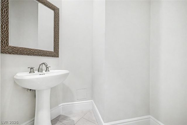 2877 Paradise Road 104, Las Vegas, NV 89109