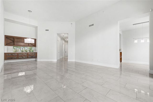 2877 Paradise Road 104, Las Vegas, NV 89109