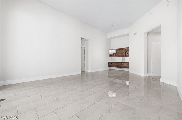 2877 Paradise Road 104, Las Vegas, NV 89109