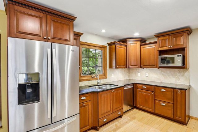 4550 Sundance Court, Cottage Grove, WI 53527