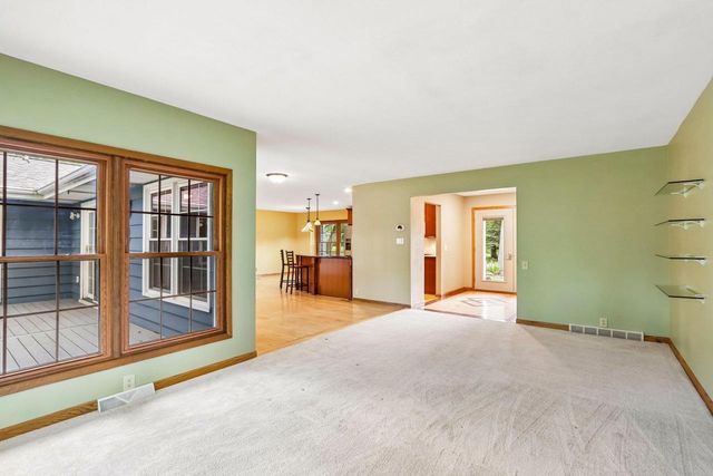 4550 Sundance Court, Cottage Grove, WI 53527