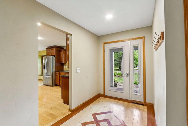4550 Sundance Court, Cottage Grove, WI 53527
