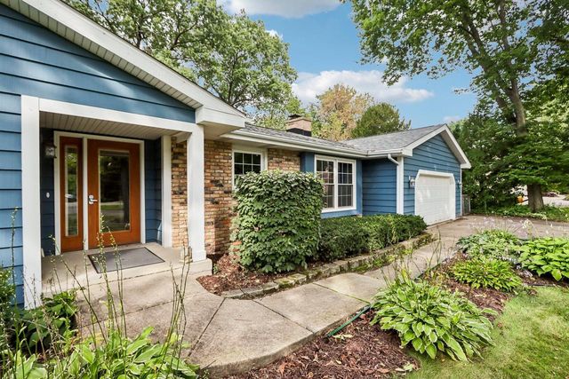 4550 Sundance Court, Cottage Grove, WI 53527