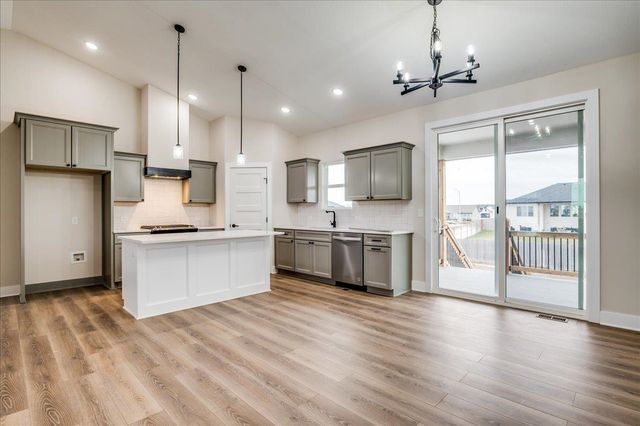 182 S Wellcrest Ct., Wichita, KS 67052