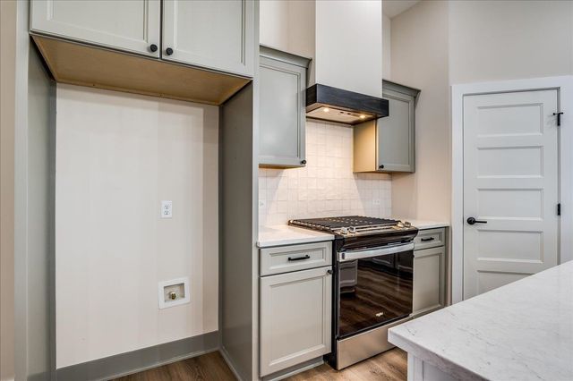 182 S Wellcrest Ct., Wichita, KS 67052