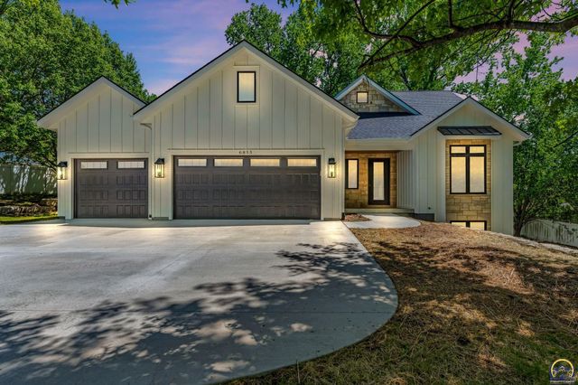 6855 SW Aylesbury RD, Topeka, KS 66610