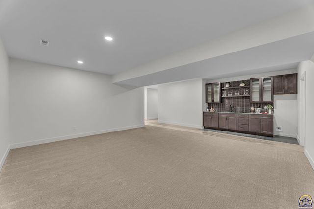 6855 SW Aylesbury RD, Topeka, KS 66610