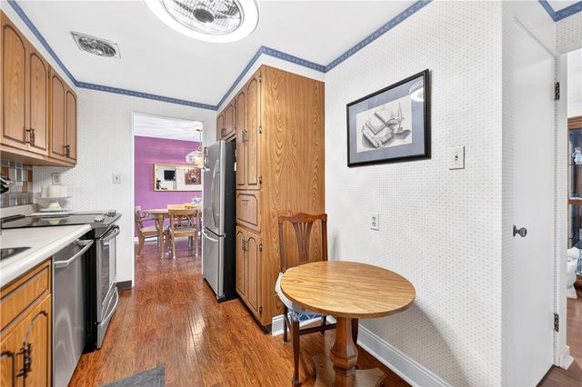 5032 Azalea Dr, Whitehall, PA 15236