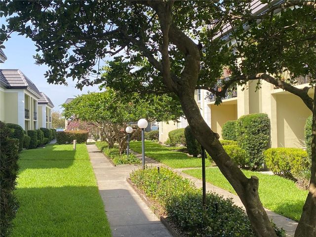 1500 GAY ROAD 4D, Winter Park, FL 32789
