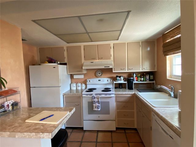 1500 GAY ROAD 4D, Winter Park, FL 32789