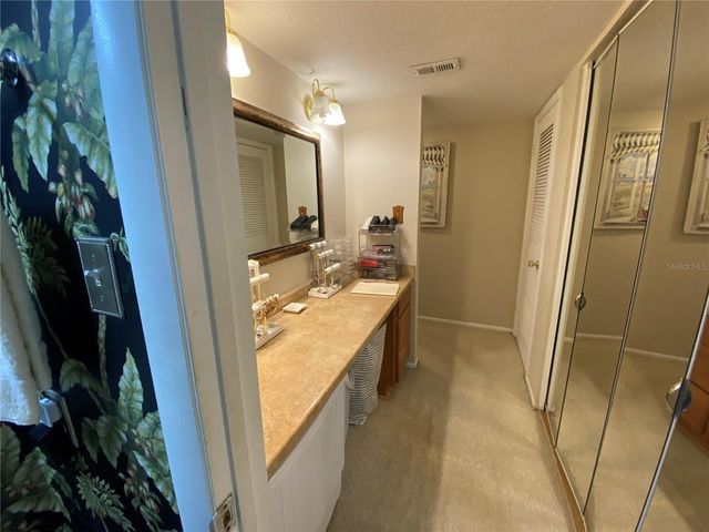 1500 GAY ROAD 4D, Winter Park, FL 32789