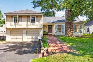 621 Windrush Drive, Kirkwood, MO 63122