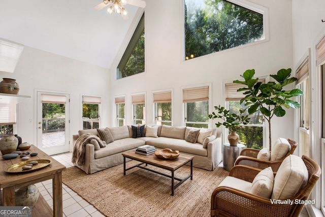 2285 Littlebrooke Trace, Dunwoody, GA 30338