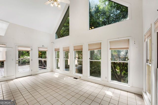 2285 Littlebrooke Trace, Dunwoody, GA 30338