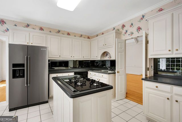 2285 Littlebrooke Trace, Dunwoody, GA 30338