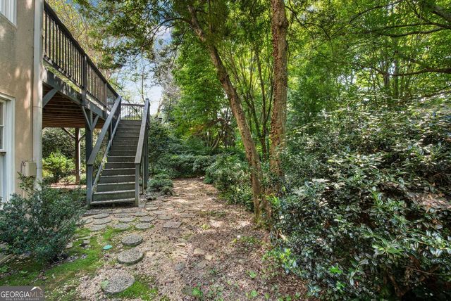2285 Littlebrooke Trace, Dunwoody, GA 30338