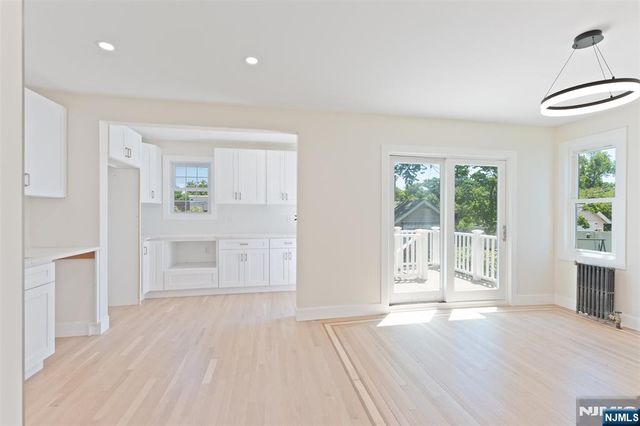 693 Chestnut Avenue, Teaneck, NJ 07666