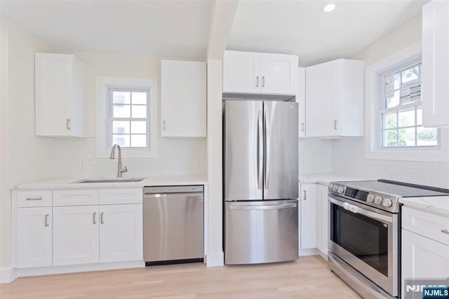 693 Chestnut Avenue, Teaneck, NJ 07666