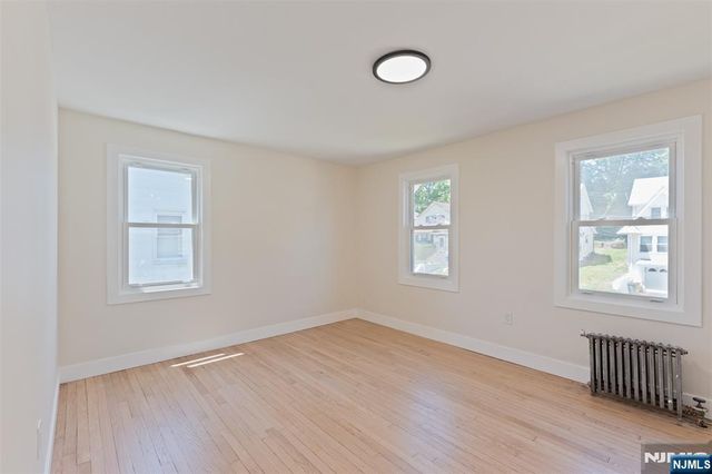 693 Chestnut Avenue, Teaneck, NJ 07666