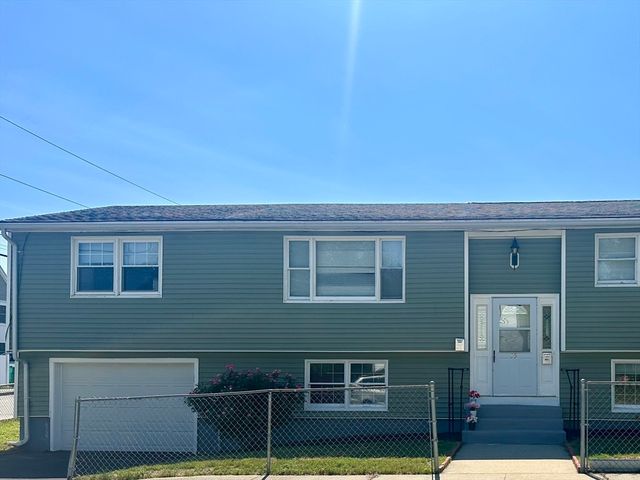 35 Nelson Ave 1, Lowell, MA 01852