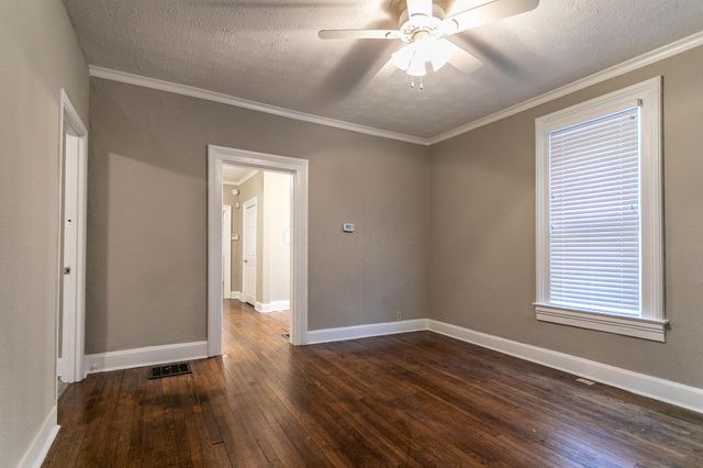 1512 Indianola Avenue, Columbus, OH 43201