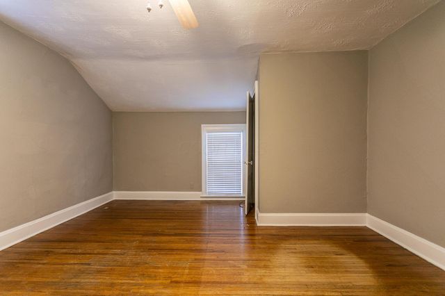 1512 Indianola Avenue, Columbus, OH 43201