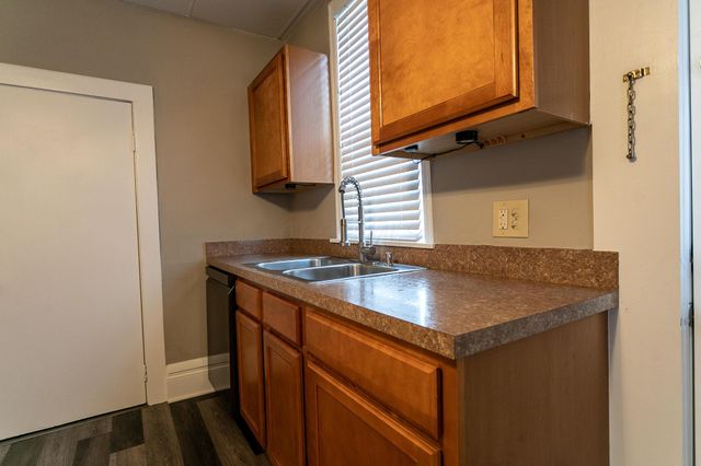 1512 Indianola Avenue, Columbus, OH 43201