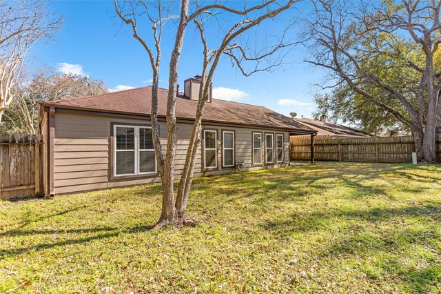 2007 Fernspray Lane, Houston, TX 77084