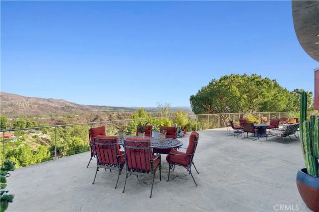 10182 Cowan Heights Drive, North Tustin, CA 92705