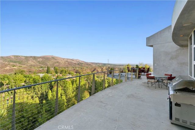 10182 Cowan Heights Drive, North Tustin, CA 92705