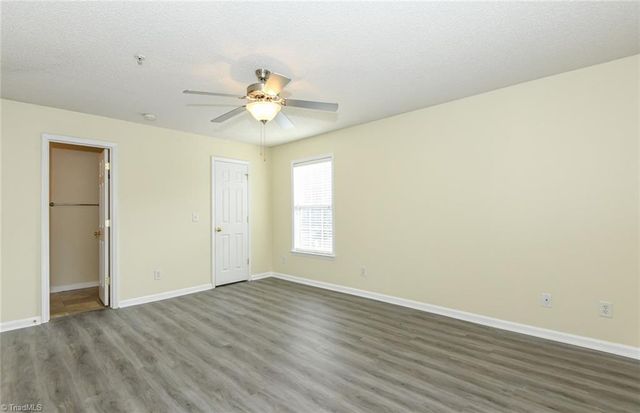 521 Scholastic Court, Winston-salem, NC 27106