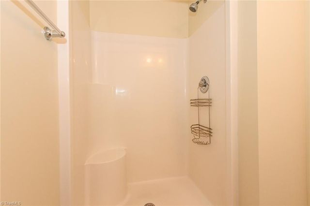 521 Scholastic Court, Winston-salem, NC 27106