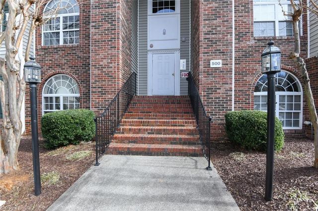 521 Scholastic Court, Winston-salem, NC 27106