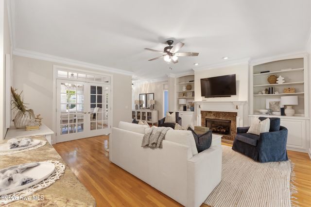 913 Wild Dunes Circle, Wilmington, NC 28411