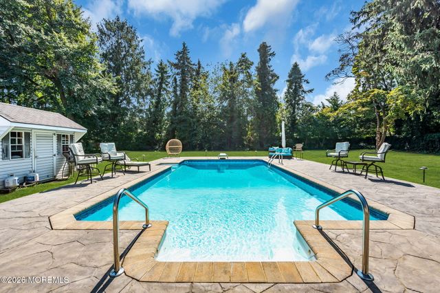 23 Pearl Street, Middletown, NJ 07748