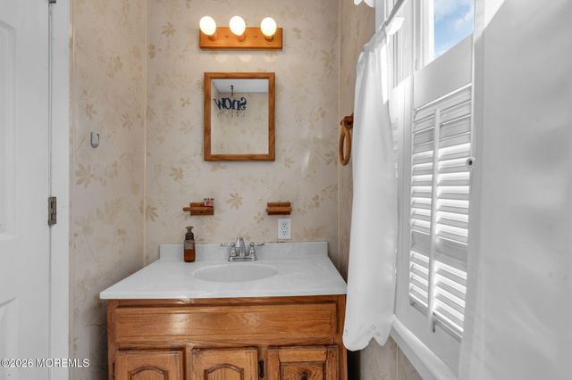 23 Pearl Street, Middletown, NJ 07748