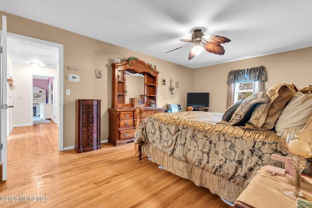 23 Pearl Street, Middletown, NJ 07748