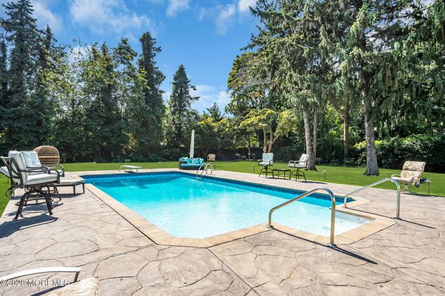23 Pearl Street, Middletown, NJ 07748