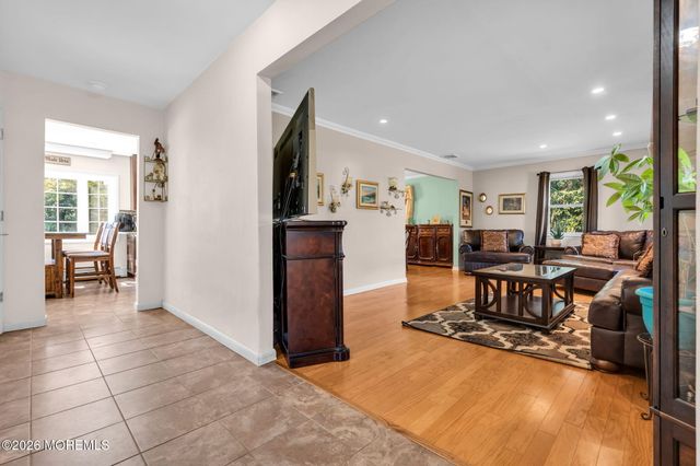 23 Pearl Street, Middletown, NJ 07748
