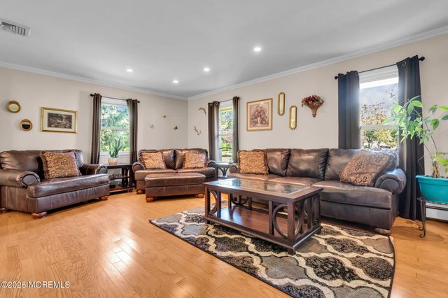23 Pearl Street, Middletown, NJ 07748