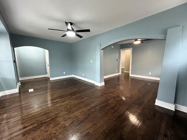 4462 N 27th STREET, Milwaukee, WI 53209