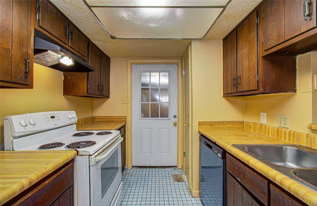 12210 Woodcliff Drive, Houston, TX 77013