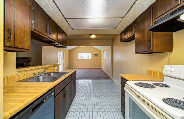 12210 Woodcliff Drive, Houston, TX 77013