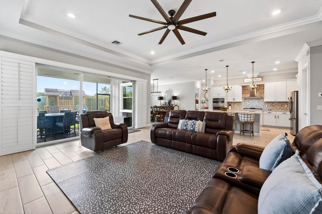 19387 Broad Shore Walk, Loxahatchee, FL 33470