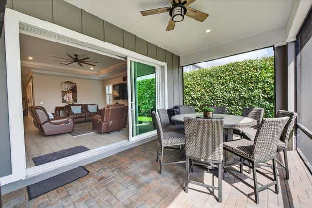 19387 Broad Shore Walk, Loxahatchee, FL 33470