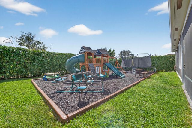 19387 Broad Shore Walk, Loxahatchee, FL 33470